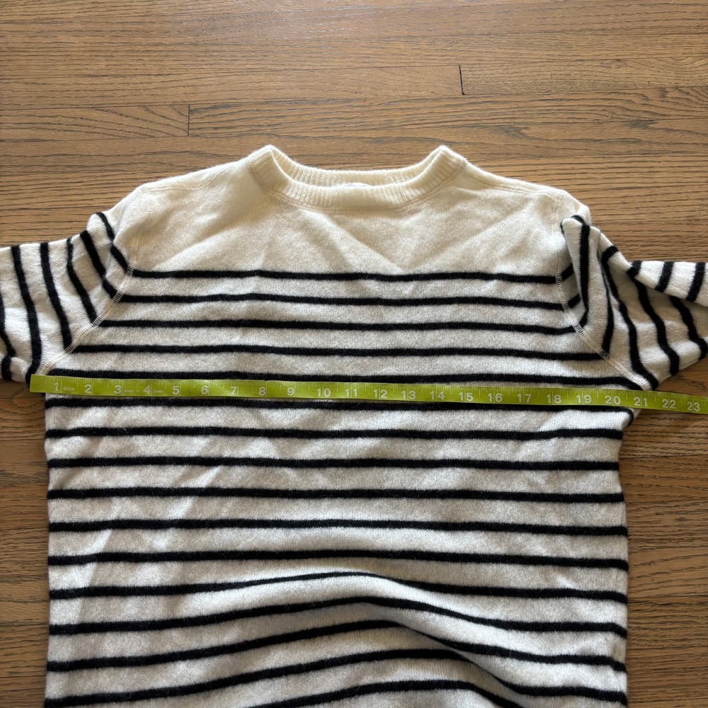 Reformation Cashmere Striped Sweater Small Cream Black Crewneck Long Sleeve - Picture 3 of 8